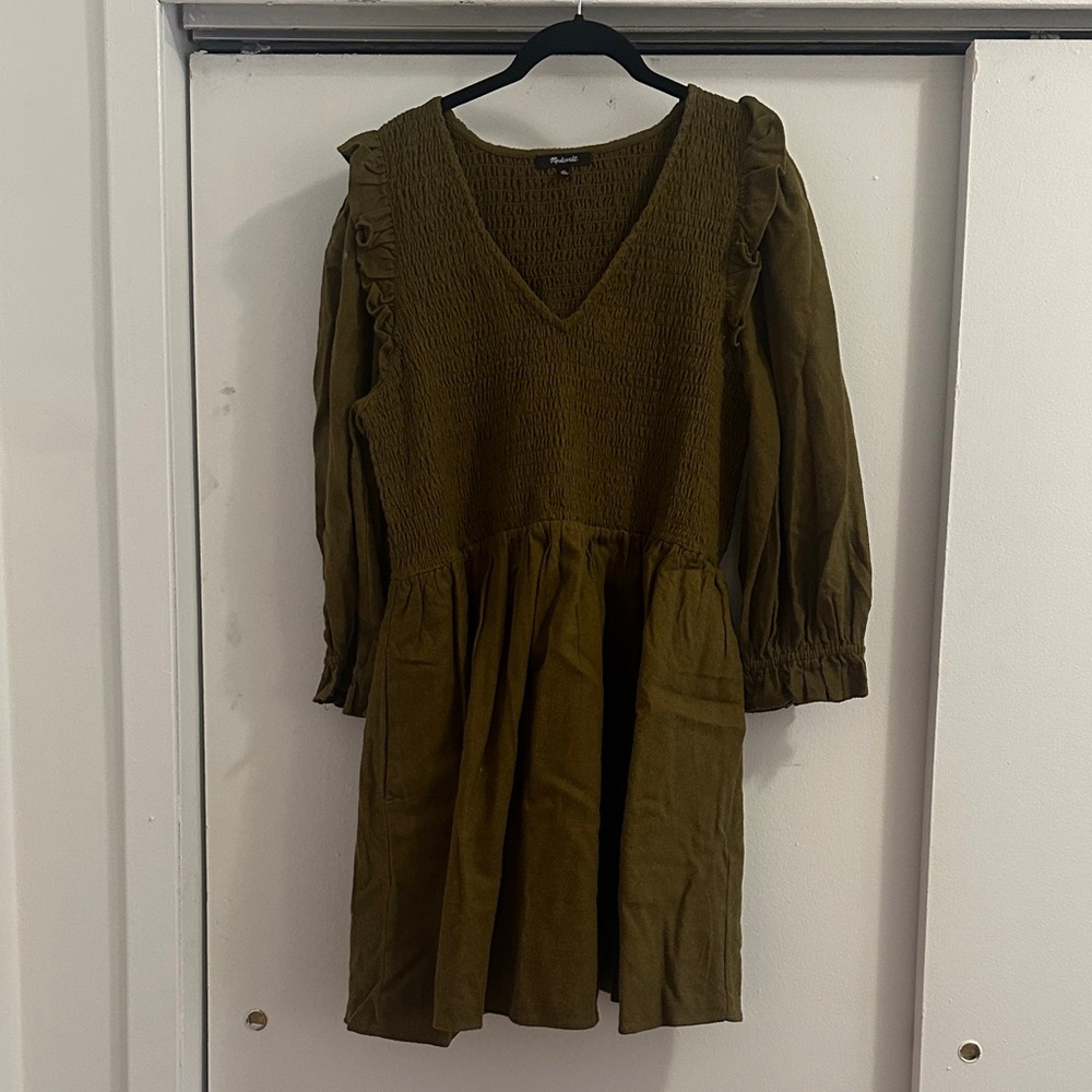 Madewell Textured Smocked V-Neck Top